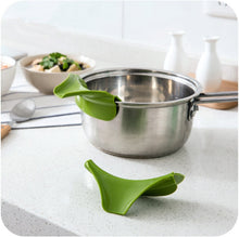 Load image into Gallery viewer, creative kitchen tools liquid silicone funnel - JEO STORE