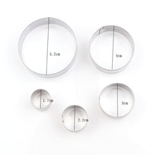 Load image into Gallery viewer, 5Pcs/Set Round Stainless Steel Cookie Cutters - JEO STORE